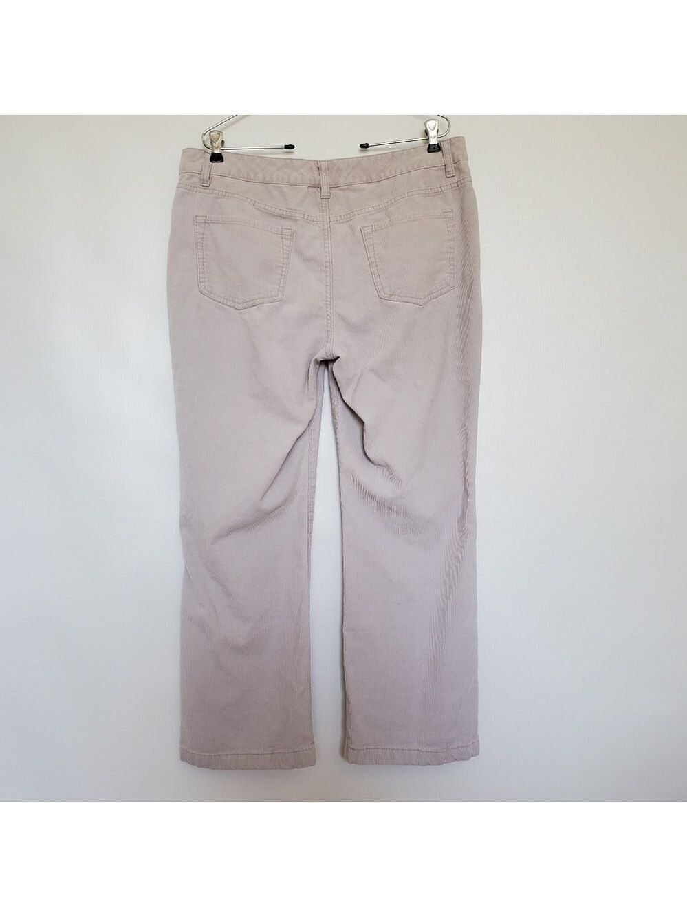 ST. JOHN'S BAY CORDUROY PANT WOMEN 12 STRAIGHT-FIT SLENDER BOOT CUT LIGHT GRAY - Picture 2 of 10
